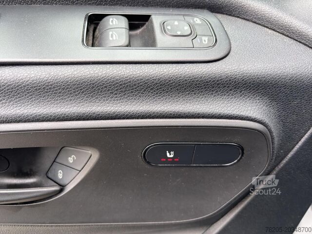 شاحنة صندوقية Mercedes-Benz Sprinter 317 CDI Lang Koffer Ladebordwand,Klima