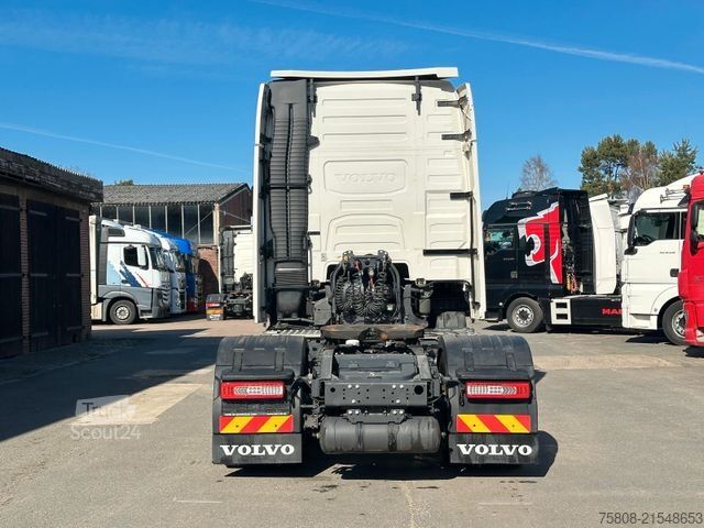 Standardowy ciągnik siodłowy VOLVO FH500 Euro6  2Tanks ACC I-ParkCool Navi