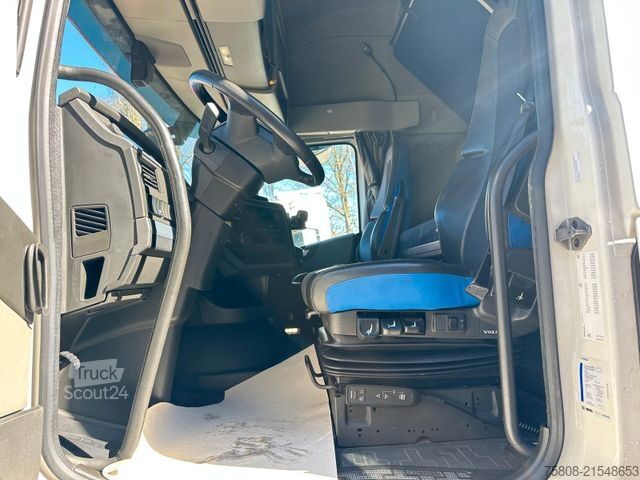 Standardowy ciągnik siodłowy VOLVO FH500 Euro6  2Tanks ACC I-ParkCool Navi