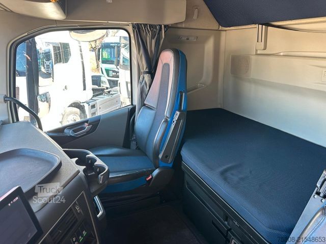 Standardowy ciągnik siodłowy VOLVO FH500 Euro6  2Tanks ACC I-ParkCool Navi