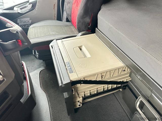 Standardowy ciągnik siodłowy VOLVO FH460 Glob. 2Kreishydraulik I-Park ACC