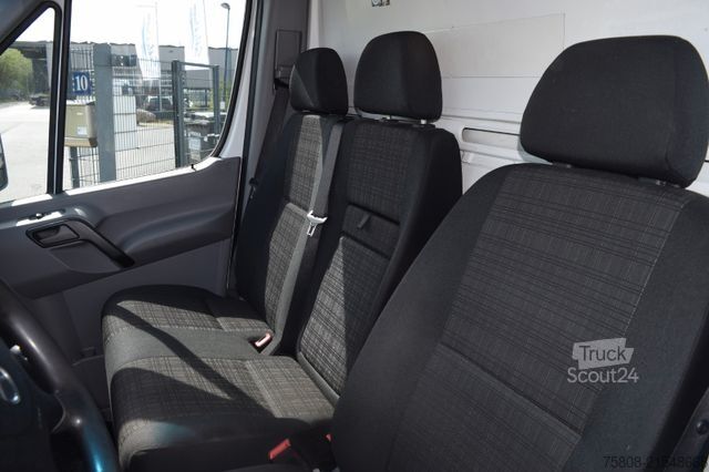Vrachtwagen met bakwagen MERCEDES-BENZ Sprinter 316CDI Koffer LBW 750Kg 3Sitzer