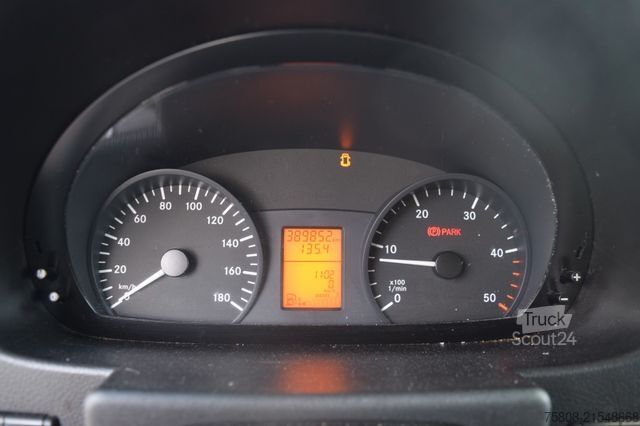 Vrachtwagen met bakwagen MERCEDES-BENZ Sprinter 316CDI Koffer LBW 750Kg 3Sitzer