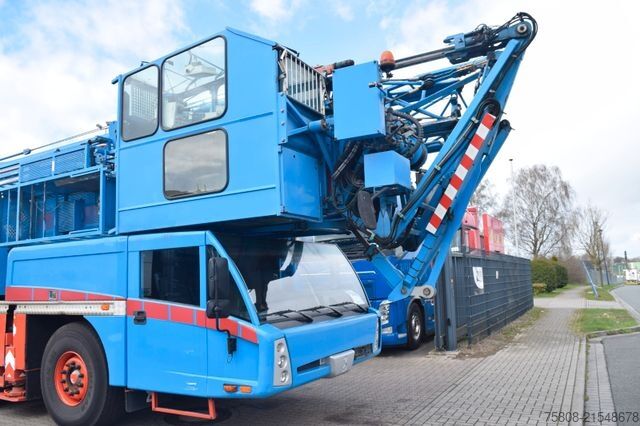 Krautuvas sumontuotas ant sunkvežimio Spierings SPIERINGS SK498-AT4 TURMKRAN