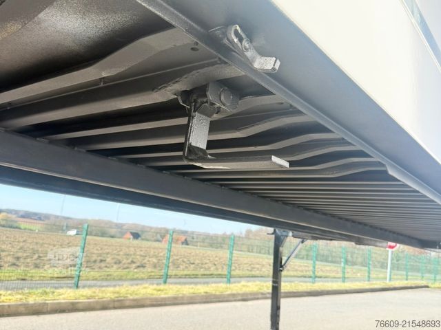 Swap body trailer KRONE Durchladeeinheit 2 x Rolltor