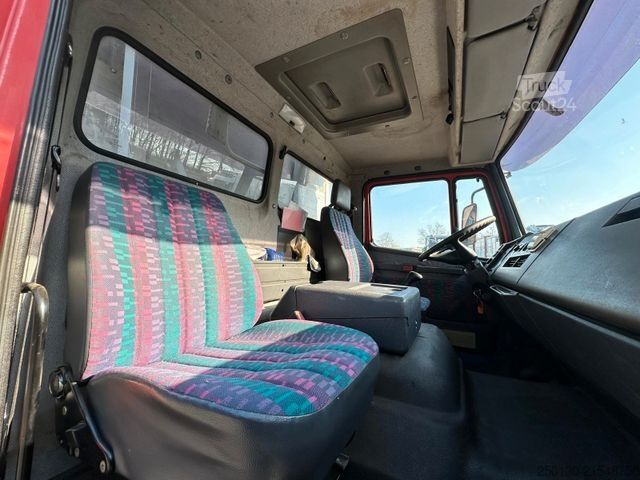 Bestelwagenchassis MERCEDES-BENZ 817L 4x2