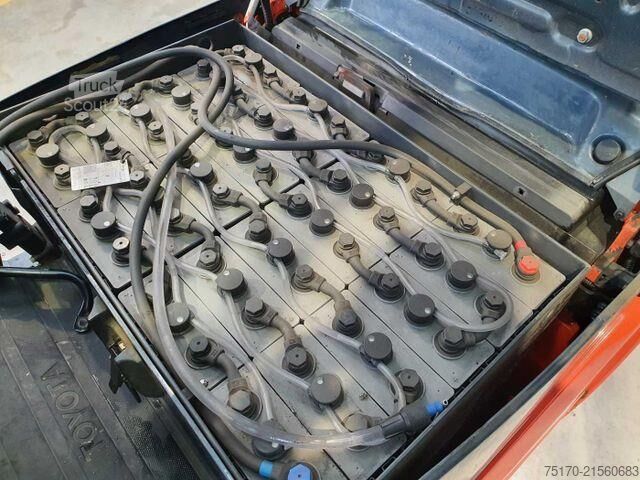 Gabelstapler Toyota 8FBET15 / Batterie  HH: 4.3m! / 2.849h
