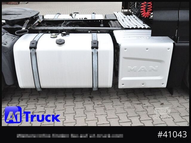 Standardowy ciągnik siodłowy MAN TGX 18,420, BLS, XXL, 2 Tanks, Nav Sound Safety