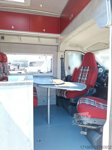 Camping-car LA STRADA Avanti EB 640 Navi/ Rückfahrkamera