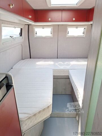 Camping-car LA STRADA Avanti EB 640 Navi/ Rückfahrkamera