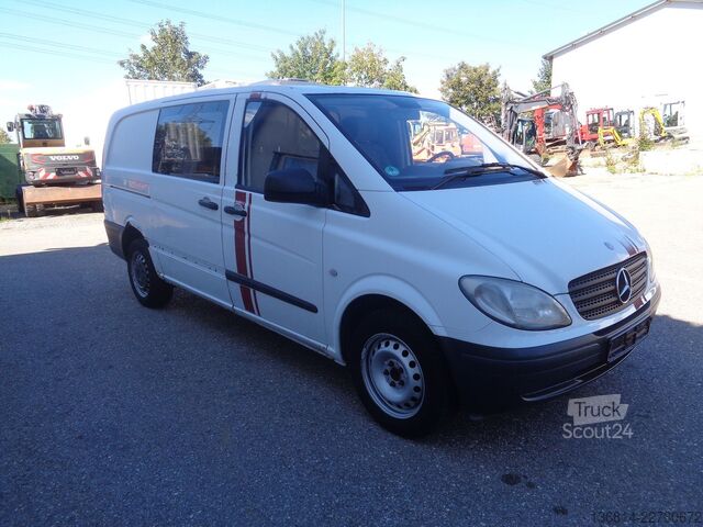 Dobozos furgon MERCEDES-BENZ Vito 111 CDI Lang 3-Sitzer AHK