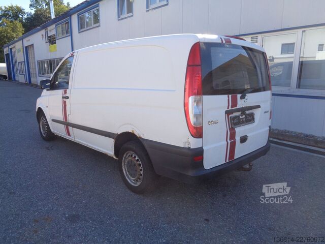 Dobozos furgon MERCEDES-BENZ Vito 111 CDI Lang 3-Sitzer AHK