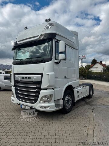 Standardowy ciągnik siodłowy DAF XF 480 FT