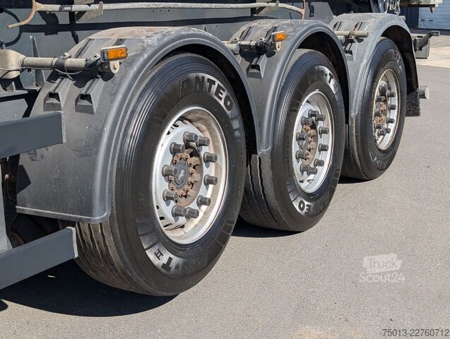 Semi-reboque basculante SCHMITZ CARGOBULL HardoX Stahl 50 cbm,Liftachse,2xGetreideschieber