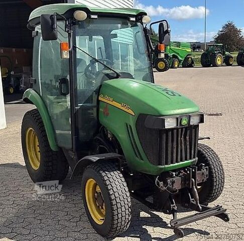 Tractor John Deere 3720