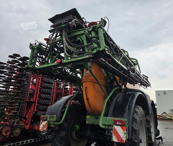 Pulverizator de pesticide Amazone UX 11200 Super