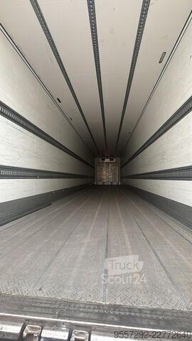Semi-remorque frigorifique Schmitz Cargobull Carrier Vector 1550