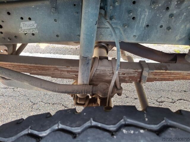 Brandweerwagen MERCEDES-BENZ 1017