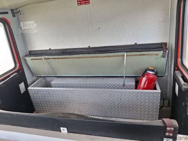 Brandweerwagen MERCEDES-BENZ 1017