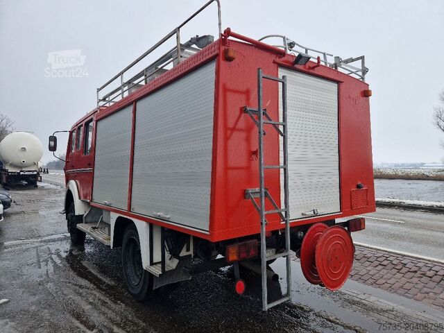 Brandweerwagen MERCEDES-BENZ 1017