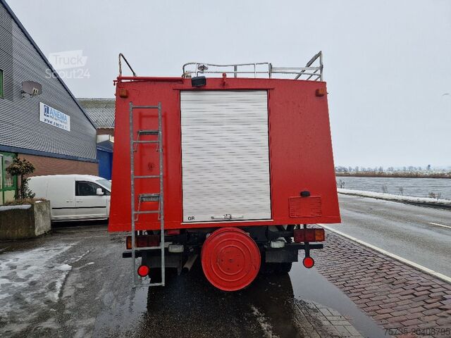 Brandweerwagen MERCEDES-BENZ 1017