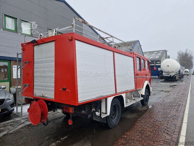 Brandweerwagen MERCEDES-BENZ 1017