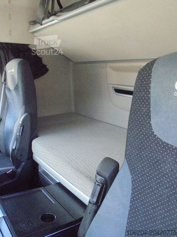 Standard nyergesvontató DAF XF480 FT SC Standklima PCC Hydraulik Intarder