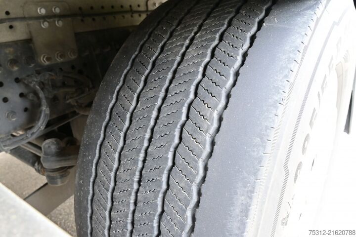 Kühlkoffer-LKW Mercedes-Benz Actros 2551  E6 LBW Retarder AHK Supra 950 Alu