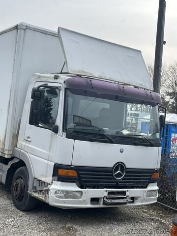 Box truck Daimler-Benz 817