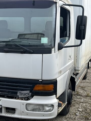 Box truck Daimler-Benz 817