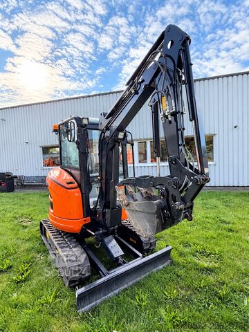 Minigrävare med fullhytt och värme Tec-Point Yanmarmotor ME26.09  - 2,9 t - Euro V - CE - ROPS