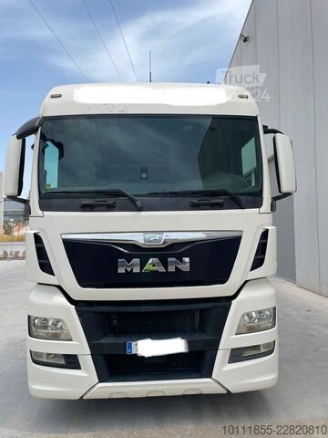 Tractora standard MAN TGX