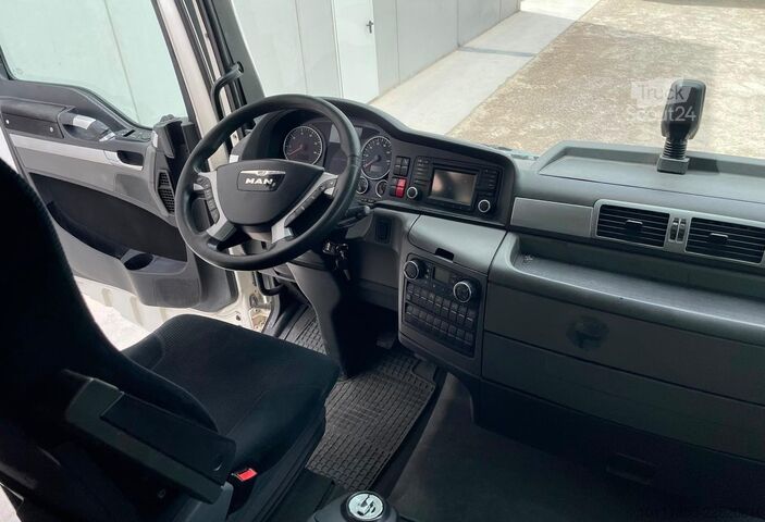 Tractora standard MAN TGX