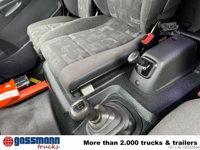 Kiepwagen bestelauto Mercedes-Benz Atego 818 K 4x2 mit Kran Atlas AK 50.1-A2