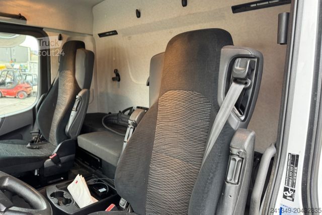 Autolaadkraan MERCEDES-BENZ Arocs 3251 8x4 Fassi 660 6-6