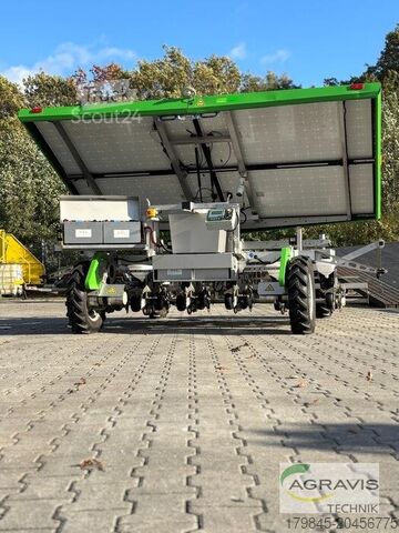 Traktor FarmDroid FD20