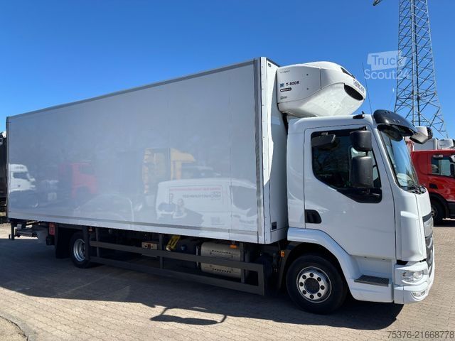Camión frigorífico DAF LF 230 Schmitz Kühlkoffer LBW Klima T-800 Spect.