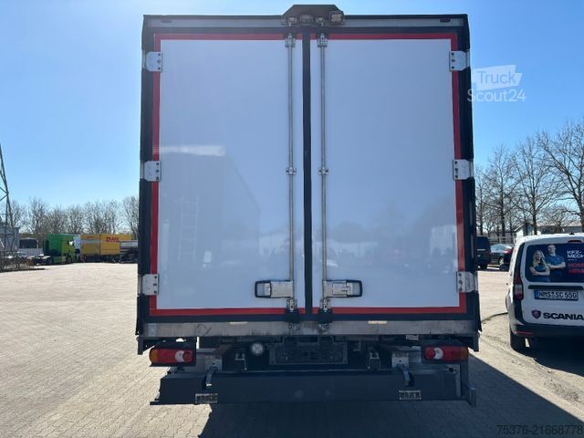 Camión frigorífico DAF LF 230 Schmitz Kühlkoffer LBW Klima T-800 Spect.