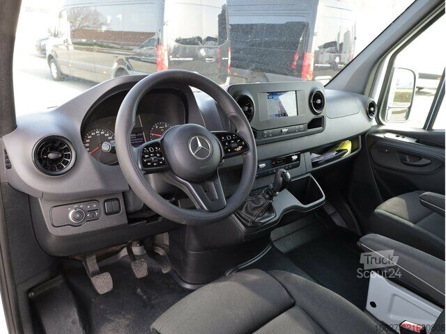 Furgon Mercedes-Benz Sprinter 317 CDI Kombi,Rollstuhllift,8Sitze