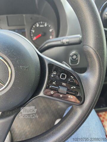 Saldētavas puspiekabe Mercedes-Benz Sprinter 319