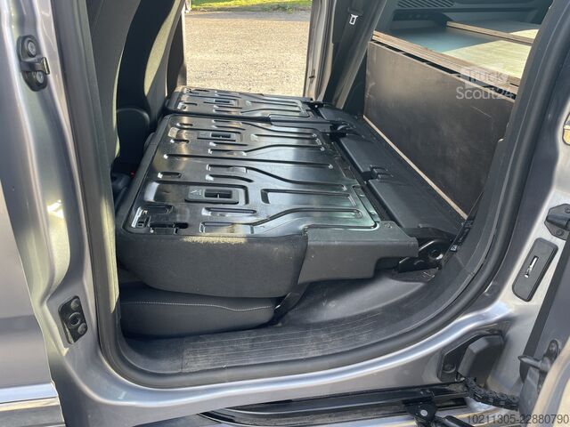 Mini-furgão Toyota Proace