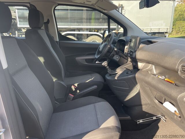 Mini-furgão Toyota Proace