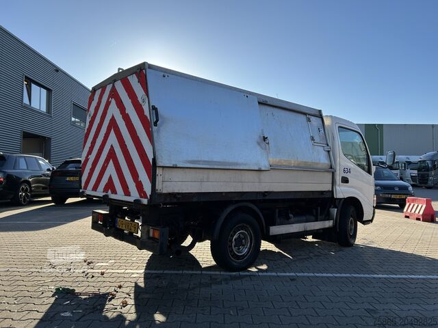 Damperli kamyon Toyota Dyna 100 3.0 D-4D / Kipper - Tipper / Blad - Ba...