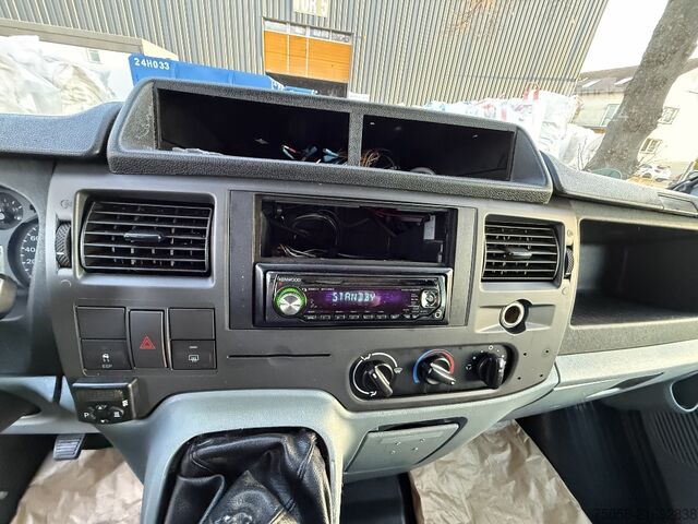 Minibussi Ford Transit - Tourneo - 9 Sitzer - Mehrzweck