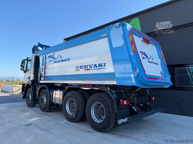 Camión volquete Iveco T-Way 410T54 Kipper 20cbm 8x4