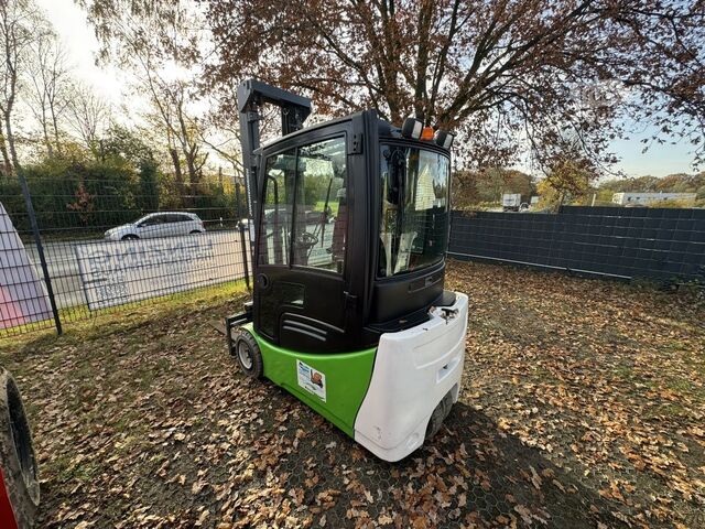 Voorlader vorkheftruck Jungheinrich EFG218