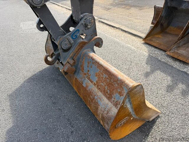 Minibagr Volvo ECR 88 D TRIPPLE ARM / Verstellausleger - *999h...