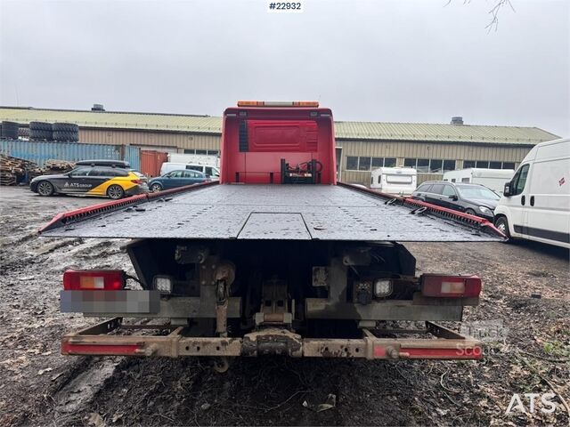 Vehicul de recuperare Volvo FM330 recovery truck.