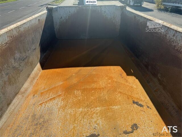 Camion de gunoi Maur trailer