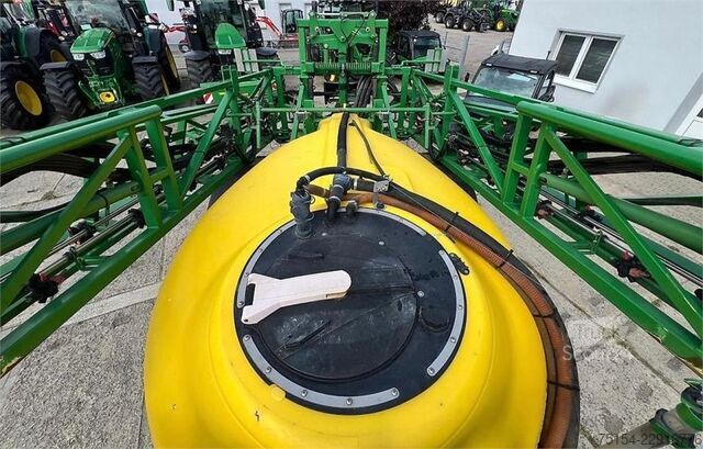 Полеопрыскиватель John Deere 740 27m Section Control
